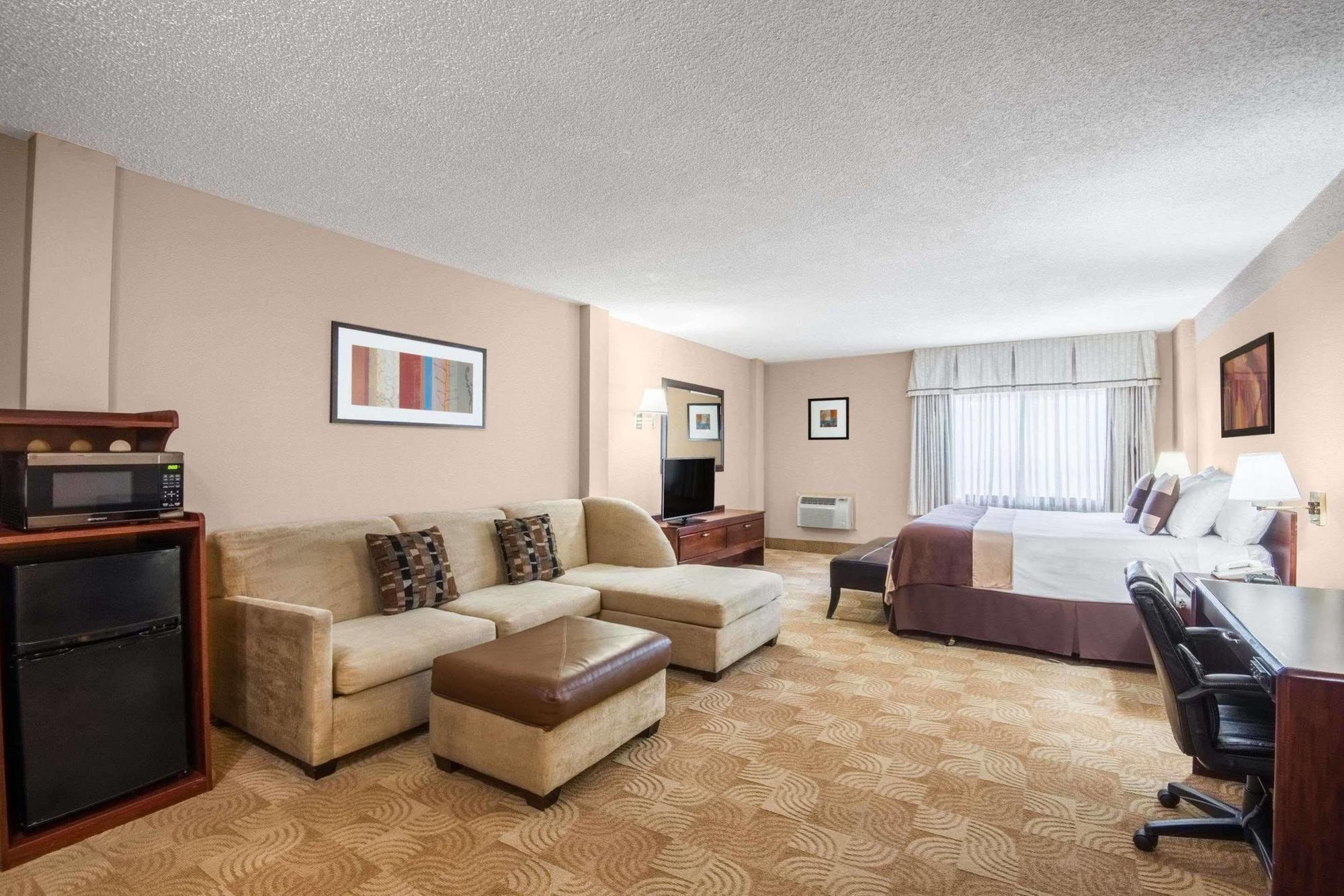 Ramada By Wyndham Denver Downtown DEN Exterior foto