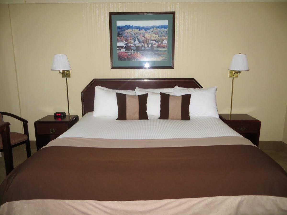 Ramada By Wyndham Denver Downtown DEN Exterior foto