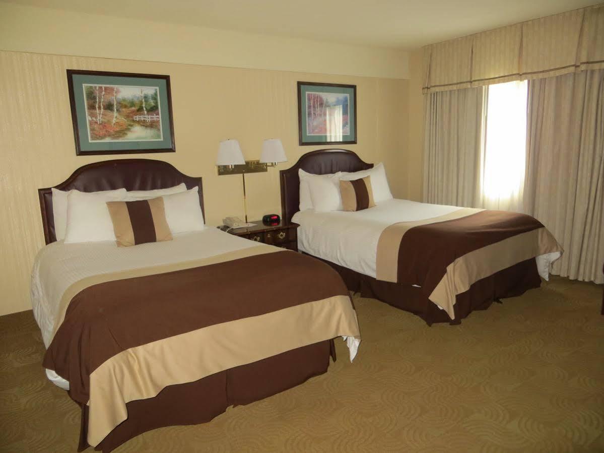 Ramada By Wyndham Denver Downtown DEN Exterior foto